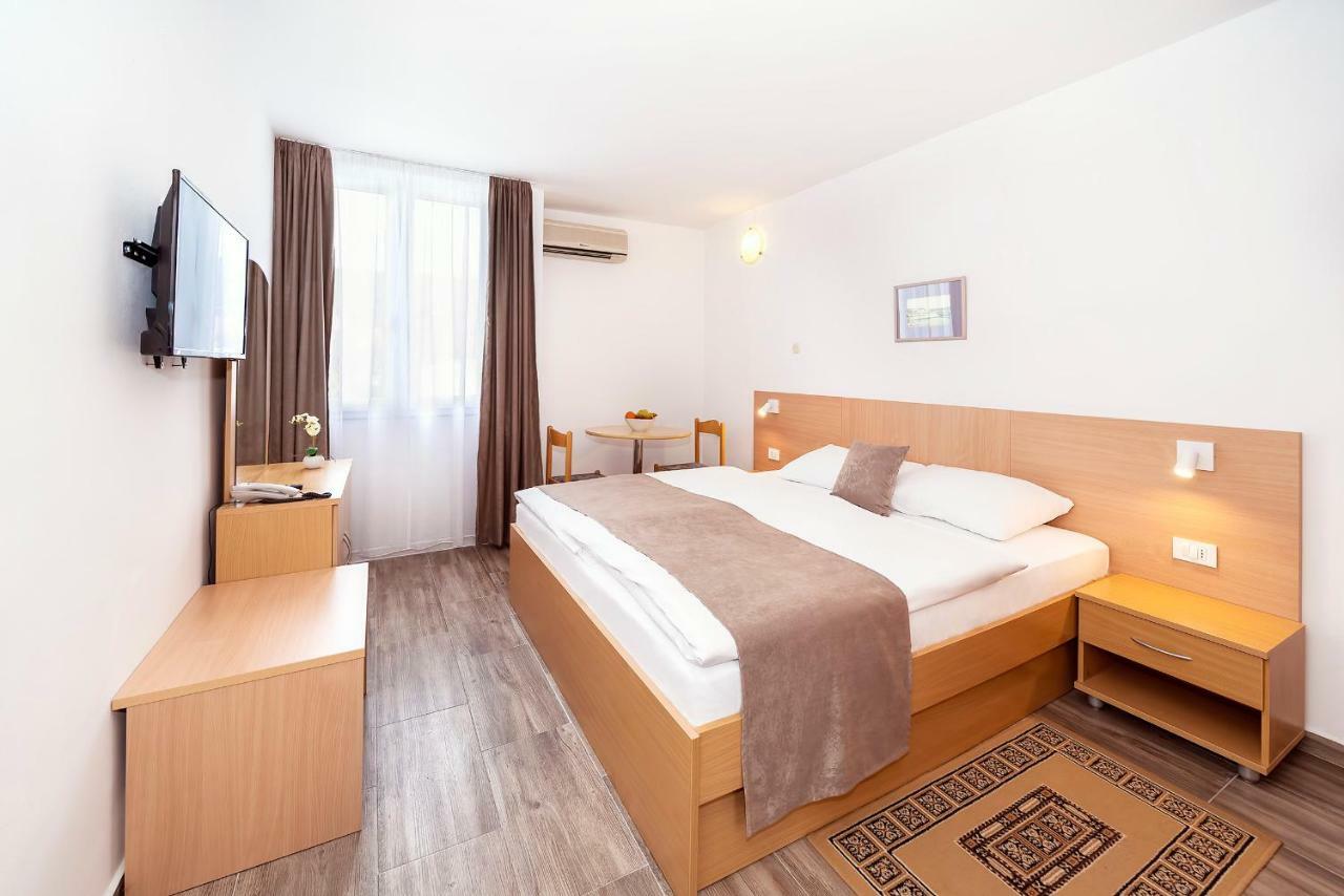 Hotel Omorika Punat Εξωτερικό φωτογραφία
