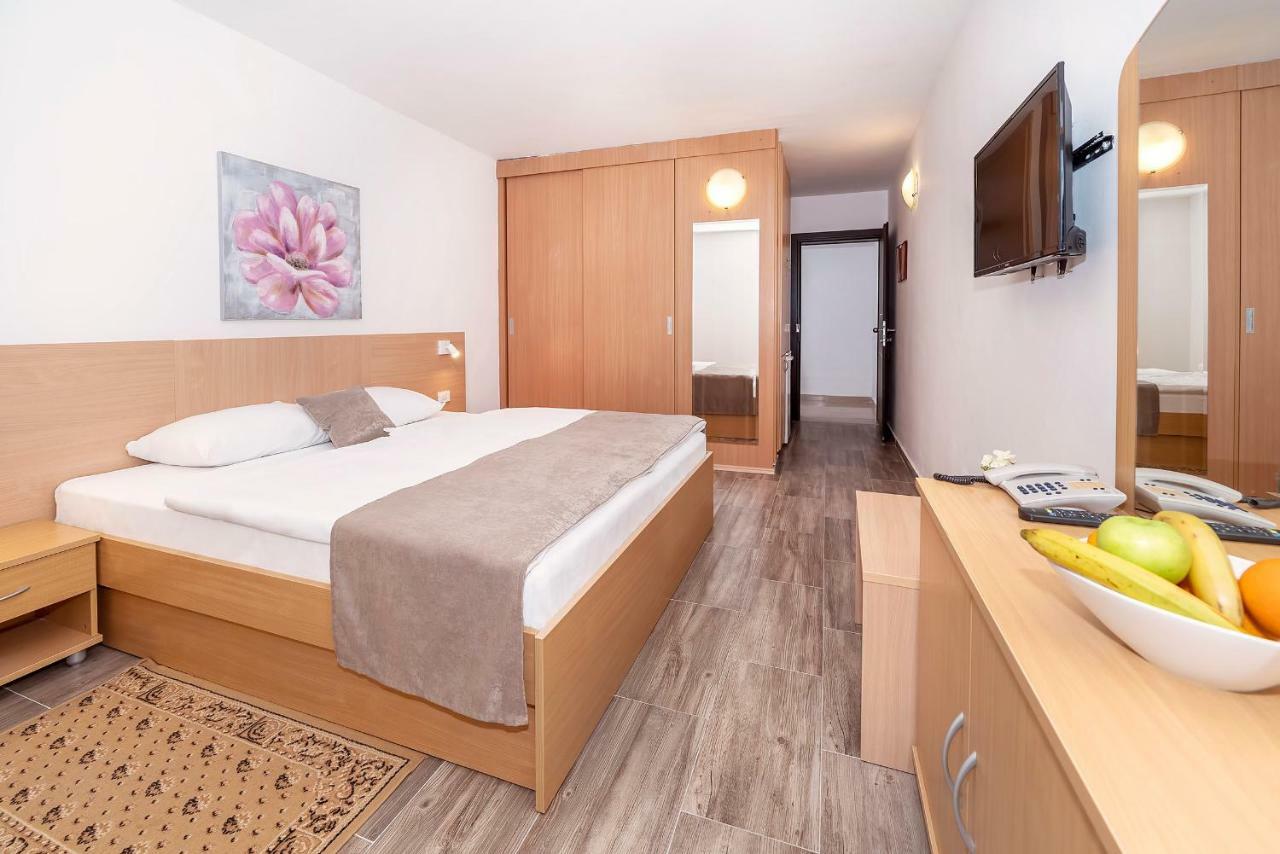 Hotel Omorika Punat Εξωτερικό φωτογραφία