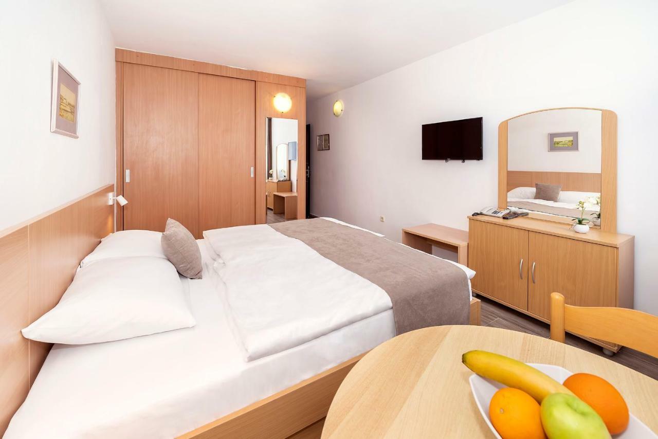 Hotel Omorika Punat Εξωτερικό φωτογραφία